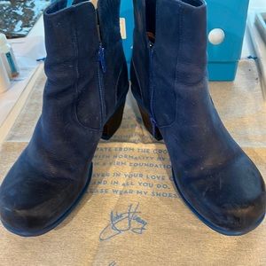Fluevog Blue leather short boots